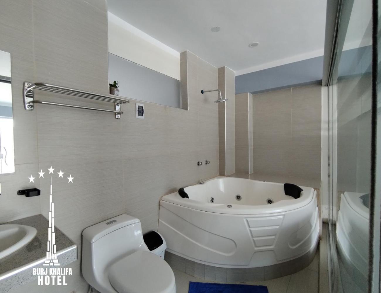 Hotel Burj Khalifa Quillabamba Kültér fotó